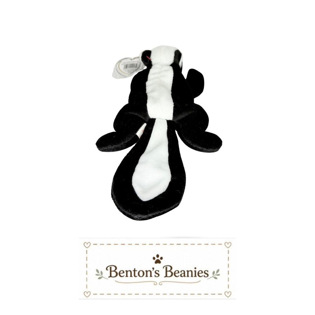 Stinky the Skunk TY Beanie Baby | Mint Heart & Tush Tag